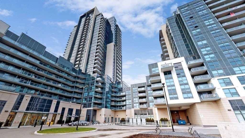 Prime Location amp ; Stunning 1 Bed Plus Den unit.