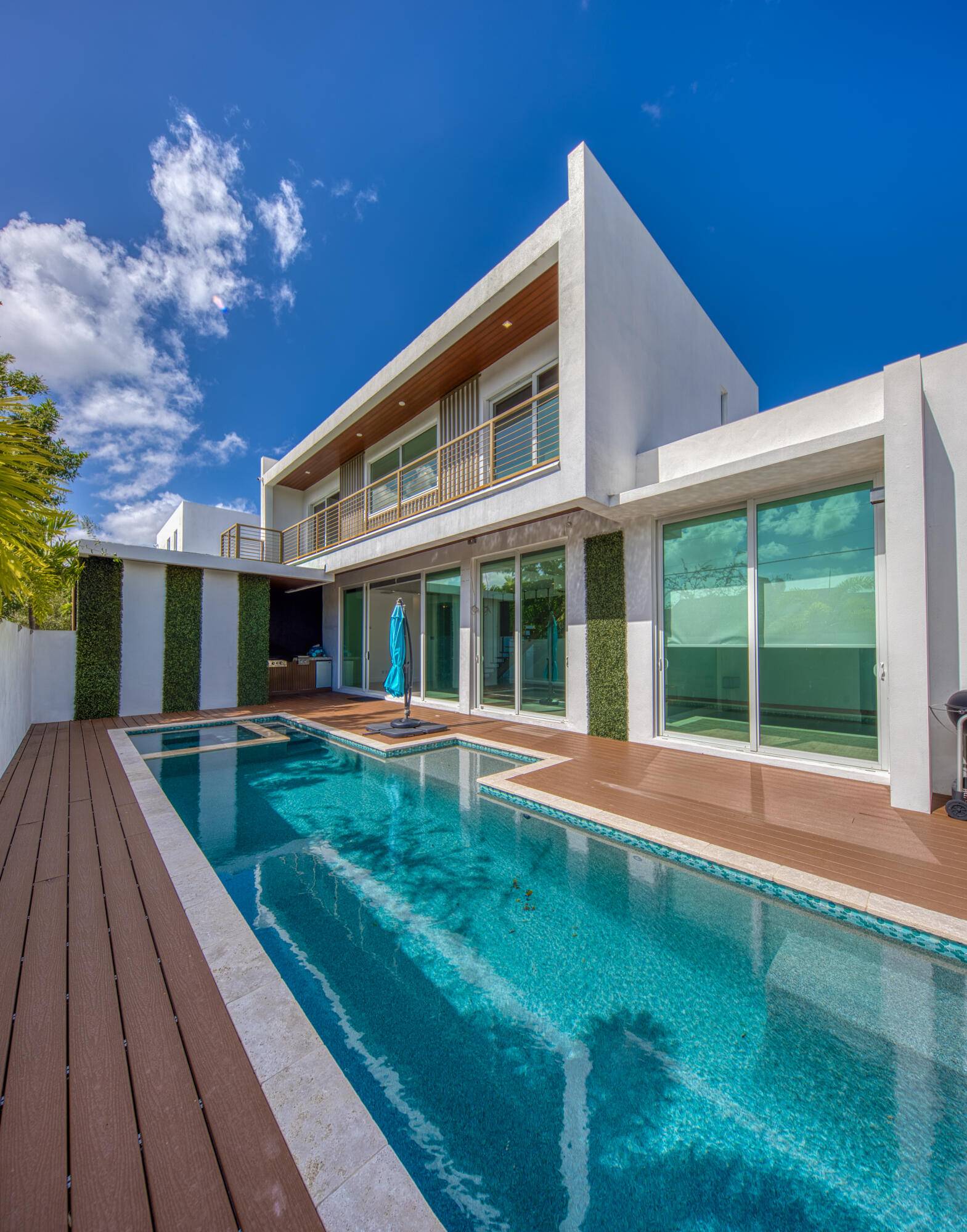 Step into a dream residence with this stunning 2021 built home located near the heart of Downtown Lake Worth Beach.