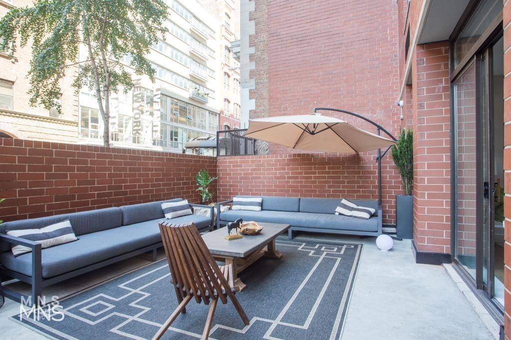 Beautiful One Bed with Private Terrace in Prime Chelsea Available 7 24 !