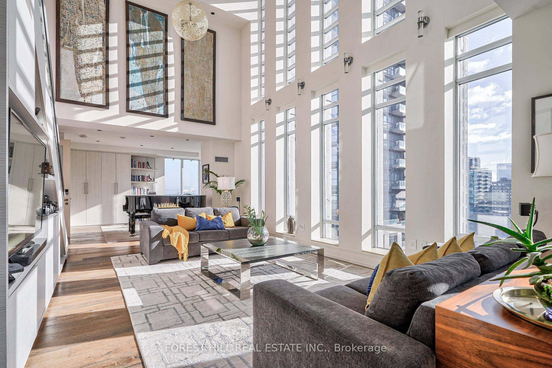 Spectacular Sun drenched 3000 Sqft Penthouse awaits you.
