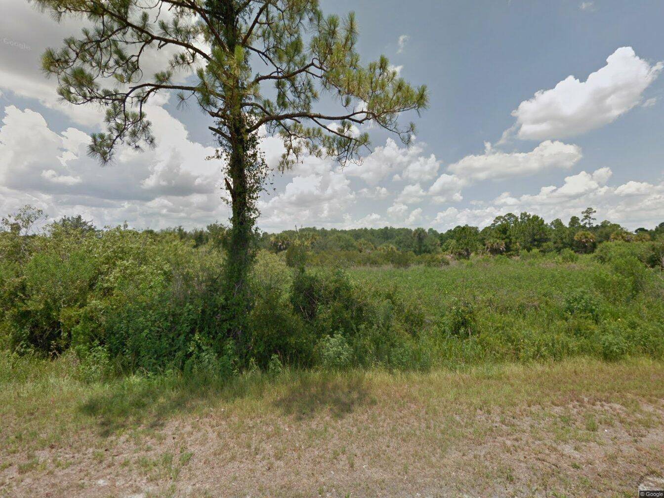 Check out this 1. 25 acre lot at 150 N Verda St, Clewiston, located just north of Montura Ranch Estates.