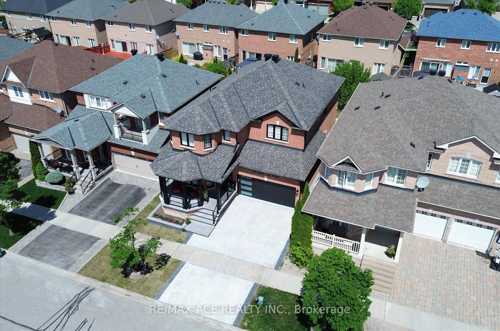 LEGAL BASEMENT 2 BEDROOM APARTMENT WITH SEPARATE ENTRANCE 2024.
