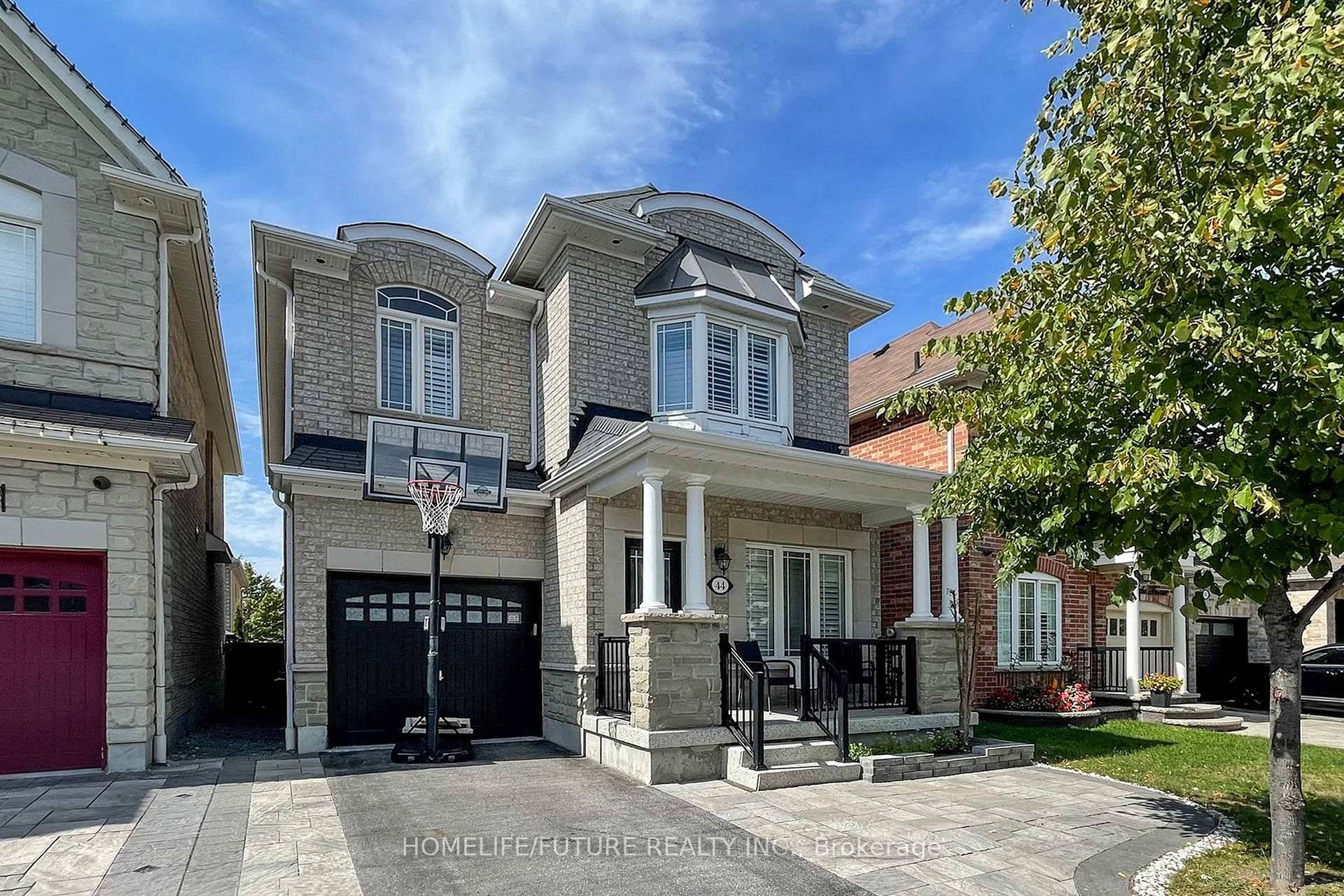 This Nearly 4 1 Bedroom And 4 Washroom Detached Home In High Demanding Neighbourhood.