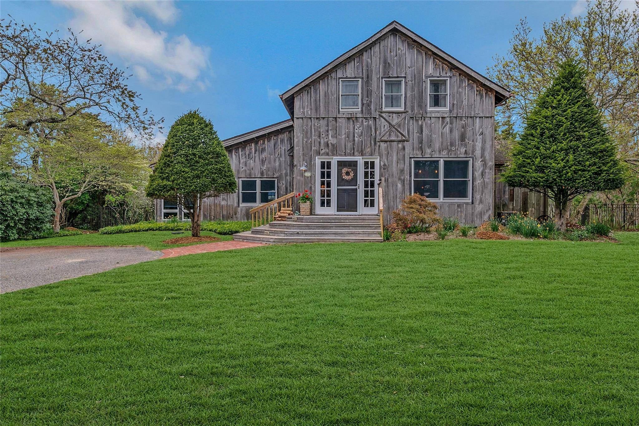 Quogue Estate section, south of Quogue Street.