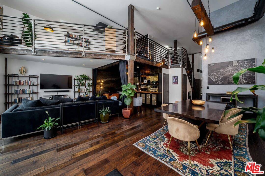 4115   Glencoe Ave 2BR Marina Del Rey La