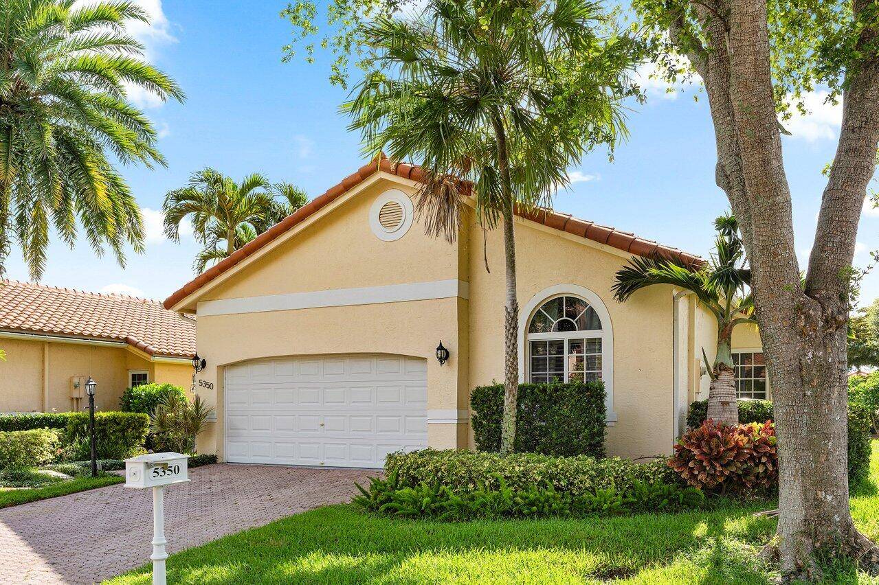Centrally located in Delray Beach, this 3BD 2BA home with a 2 car garage sits in the all ages, pet friendly gated community of Bel Aire.