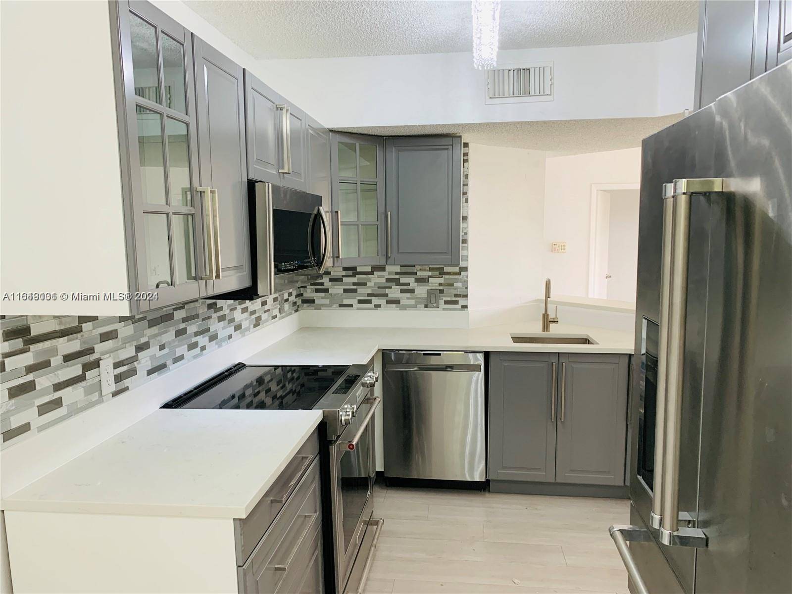 Spacious and remodeled 3 bed 2 bath condo in gated Edgewater community.