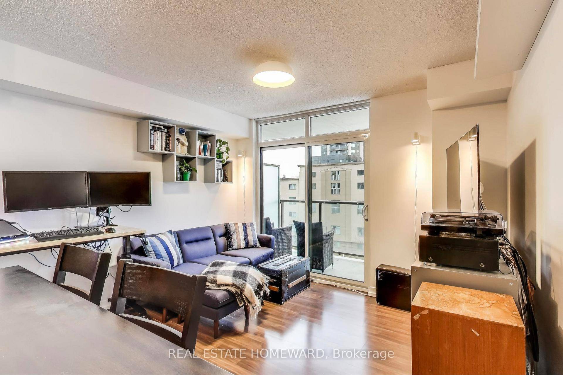 Want a great open concept condo in one of Toronto's coolest neighbourhoods ?