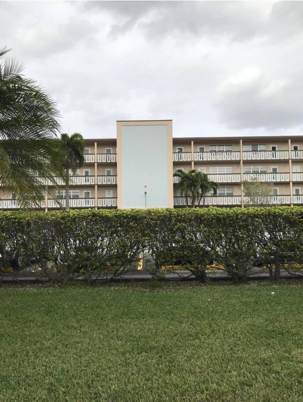 Turnkey home ! Newly renovated unit with brand new wood flooring, wood window treatments blinds, new kitchen with stainless steel appliances granite counter tops, brand new 8, 000 A C ...