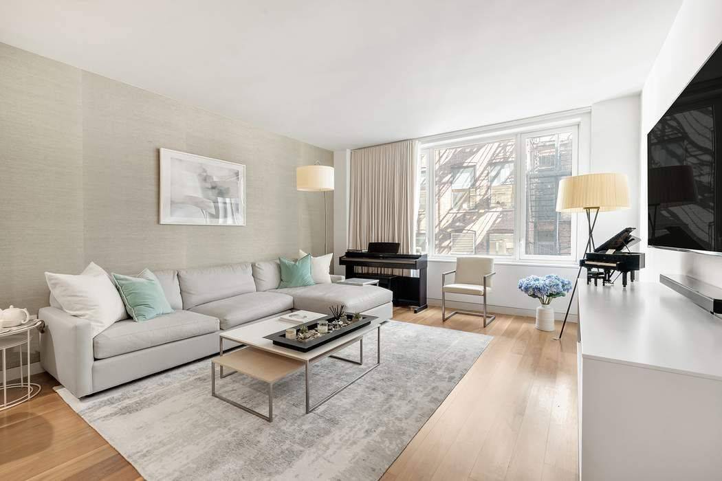 Ultra luxurious one bedroom in triple mint condition !