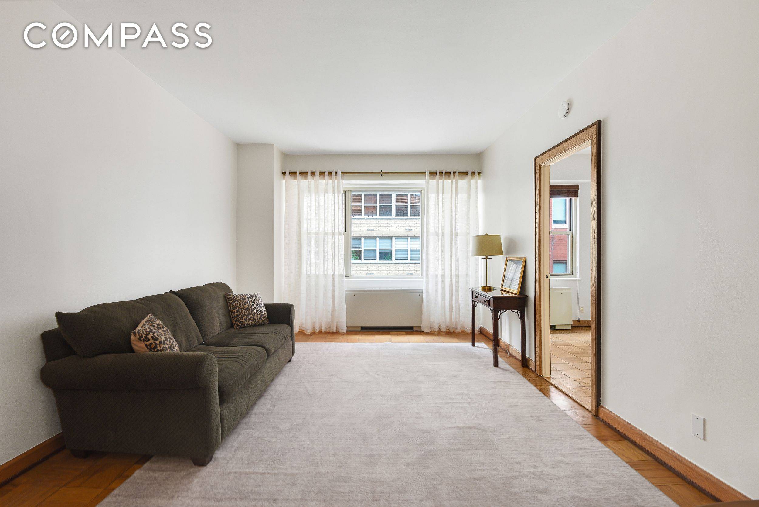 Residence 10P is a north facing one bedroom one bathroom home in a full service co op in Lenox Hill This spacious apartment offers versatility and convenience with a separate ...