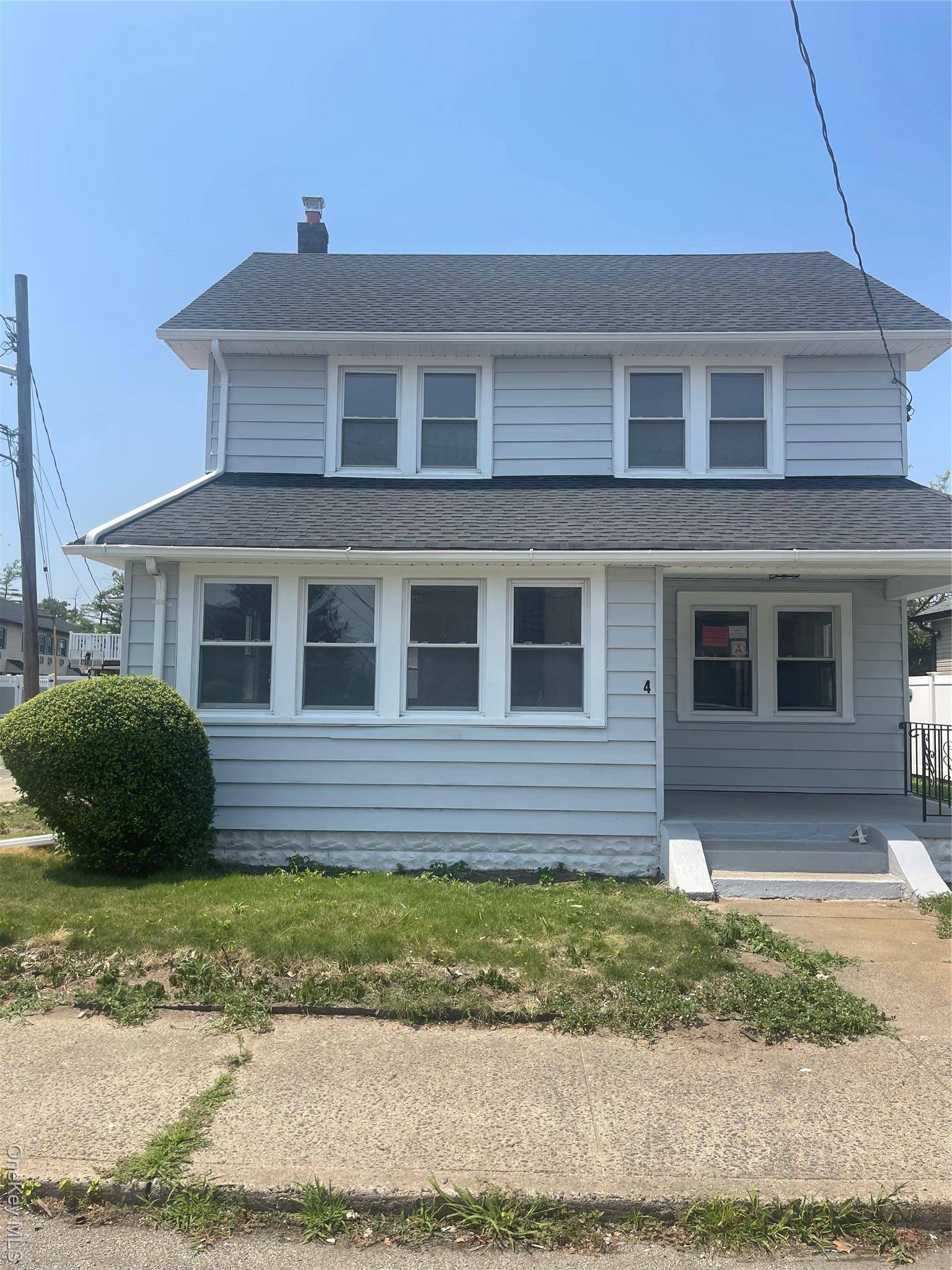fULLY Renovated NEW WORLD CHARM, Plenty of Natural Light in this Open Floorplan ; Bright Sunroom leading into a large living room w fireplace flowing in the Dining room that ...
