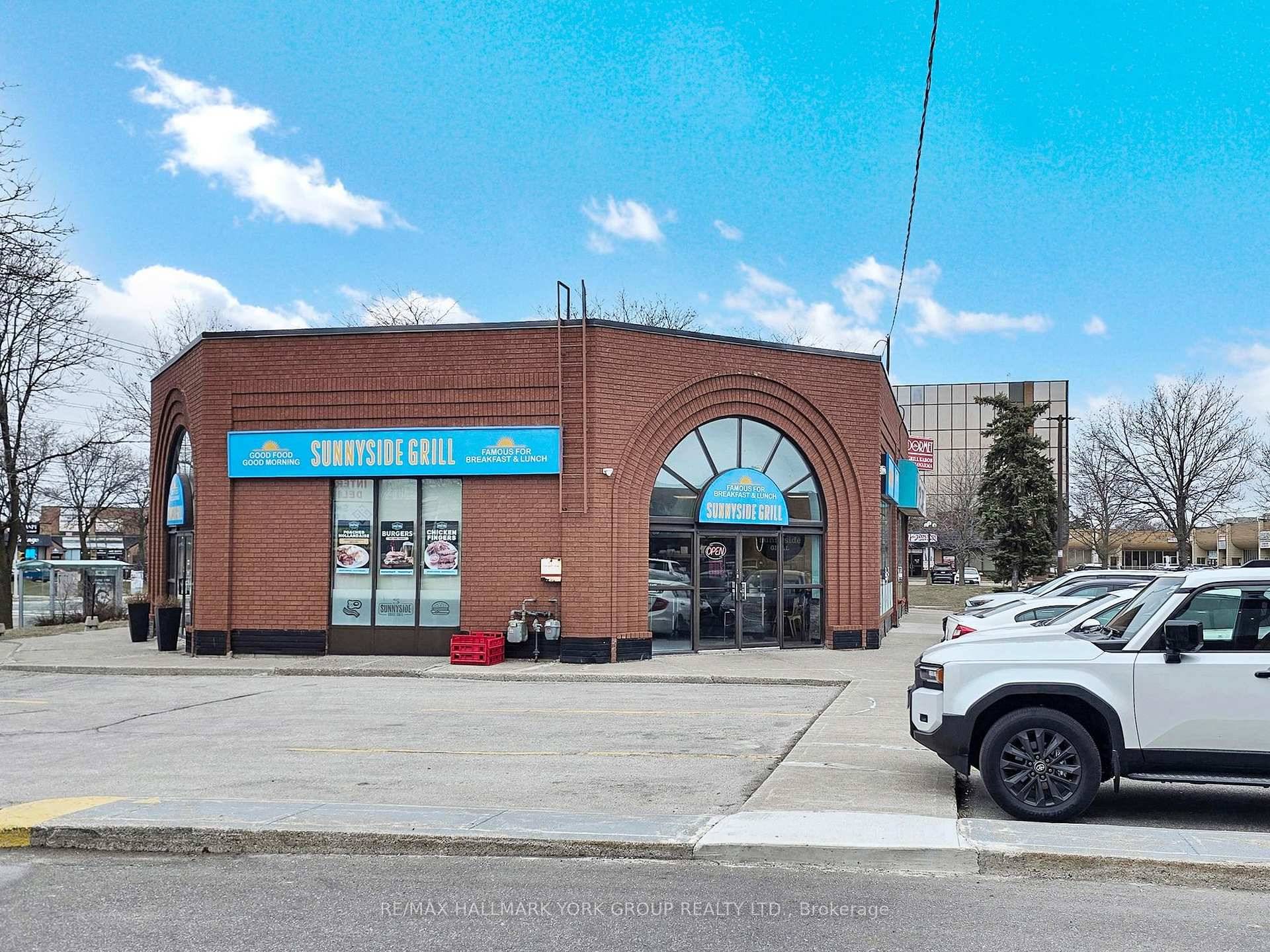 Turn Key Sunnyside Grill Franchise Prime Location with LLBO License !