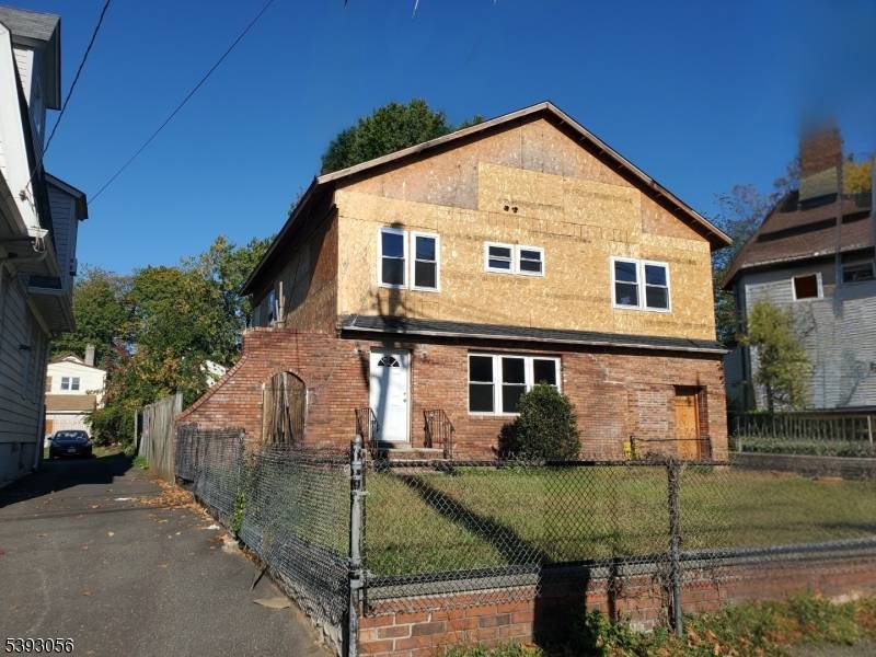 Opportunity Knocks ! Calling all contractors, investors, and visionaries.