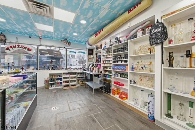COME CHECKOUT THIS MONEY MAKING SMOKE SHOP IN THE HEART OF CLIFTON NJ.