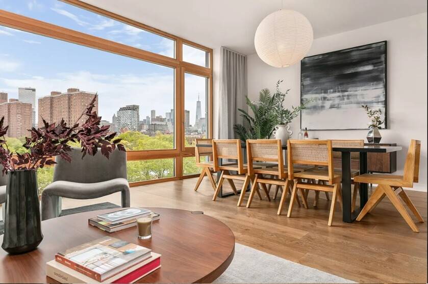 Beautiful condo loft with Balcony !