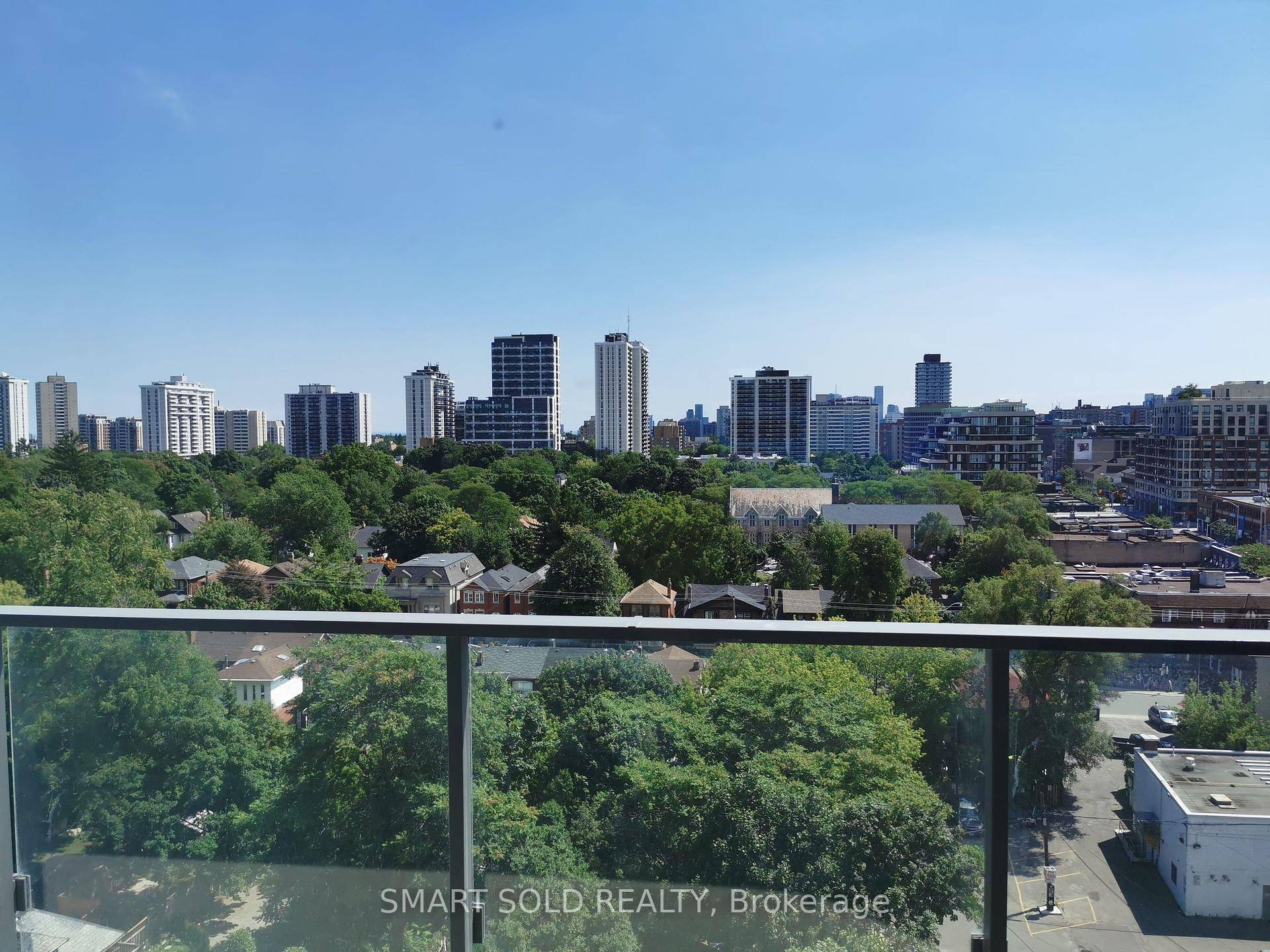 The Heart Of The Midtown Huge Size 1377 Sqft 2 1 Corner Unit Southeast View Plenty Of Natural Light Den With Window amp ; Sliding Door Can Be As 3rd ...