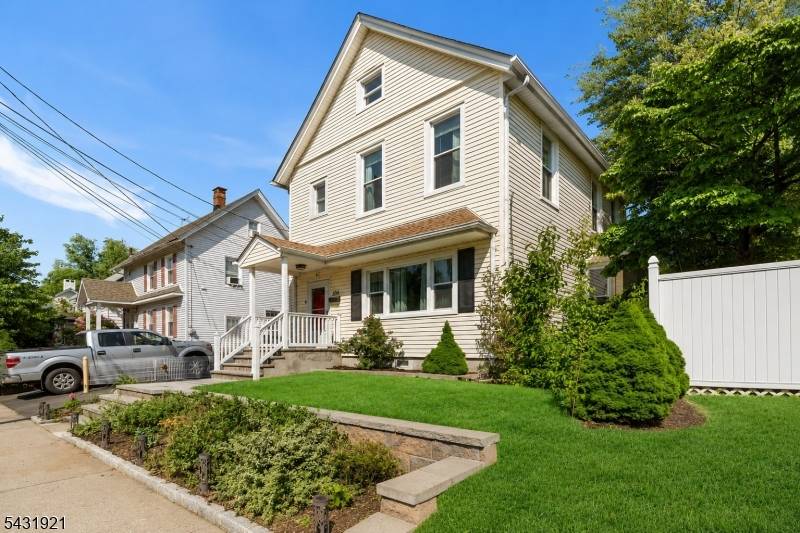 The opportunity you've been waiting for in Englewood !