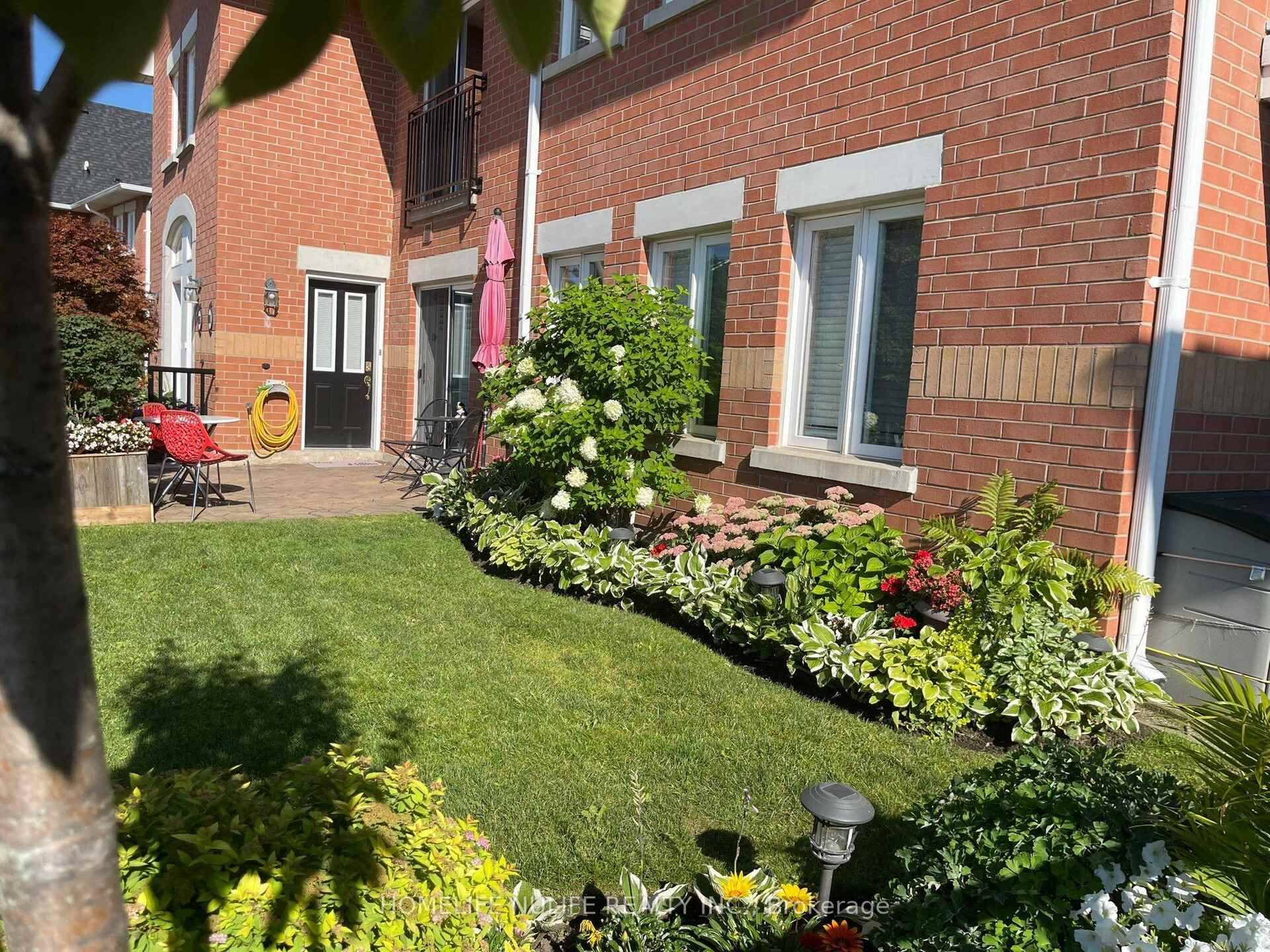 Welcome To 701 1701 Lampman Ave !