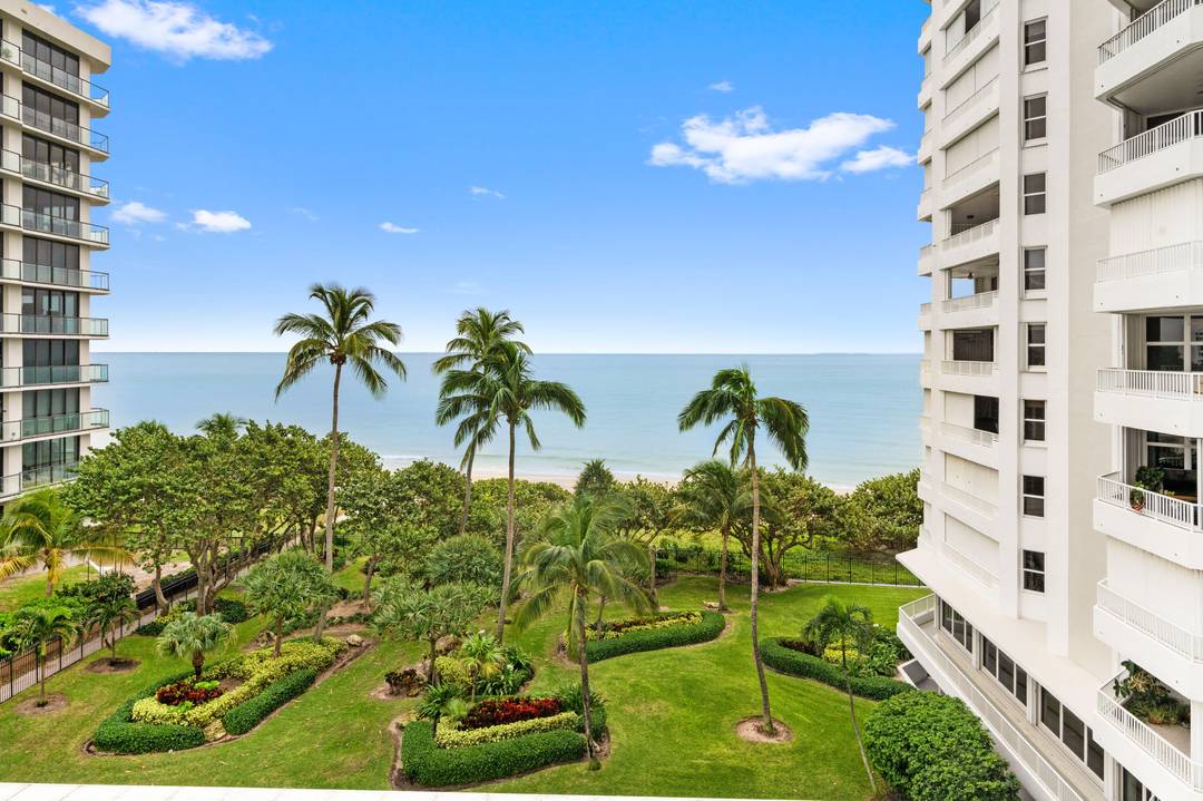 OCEANFRONT LUXURY AT THE CLARIDGEResidence 507 is a stunning 2 bedroom, 2 bathroom corner unit with a den, offering breathtaking ocean views.