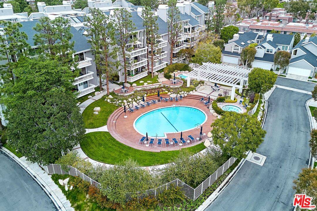 13078   Mindanao Way 2BR Marina Del Rey La