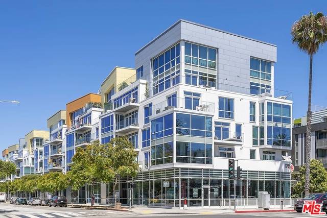 1705 Ocean Ave 1BR Santa Monica La