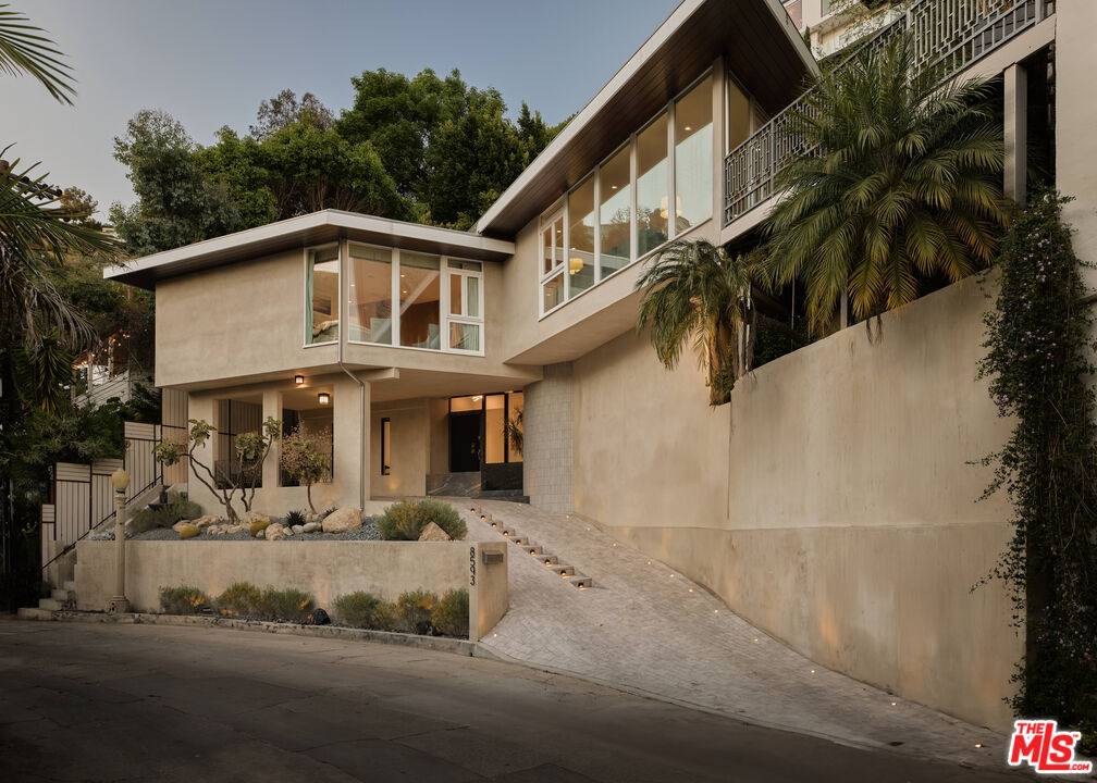 8593 Hollywood Blvd 3BR Sunset Strip La