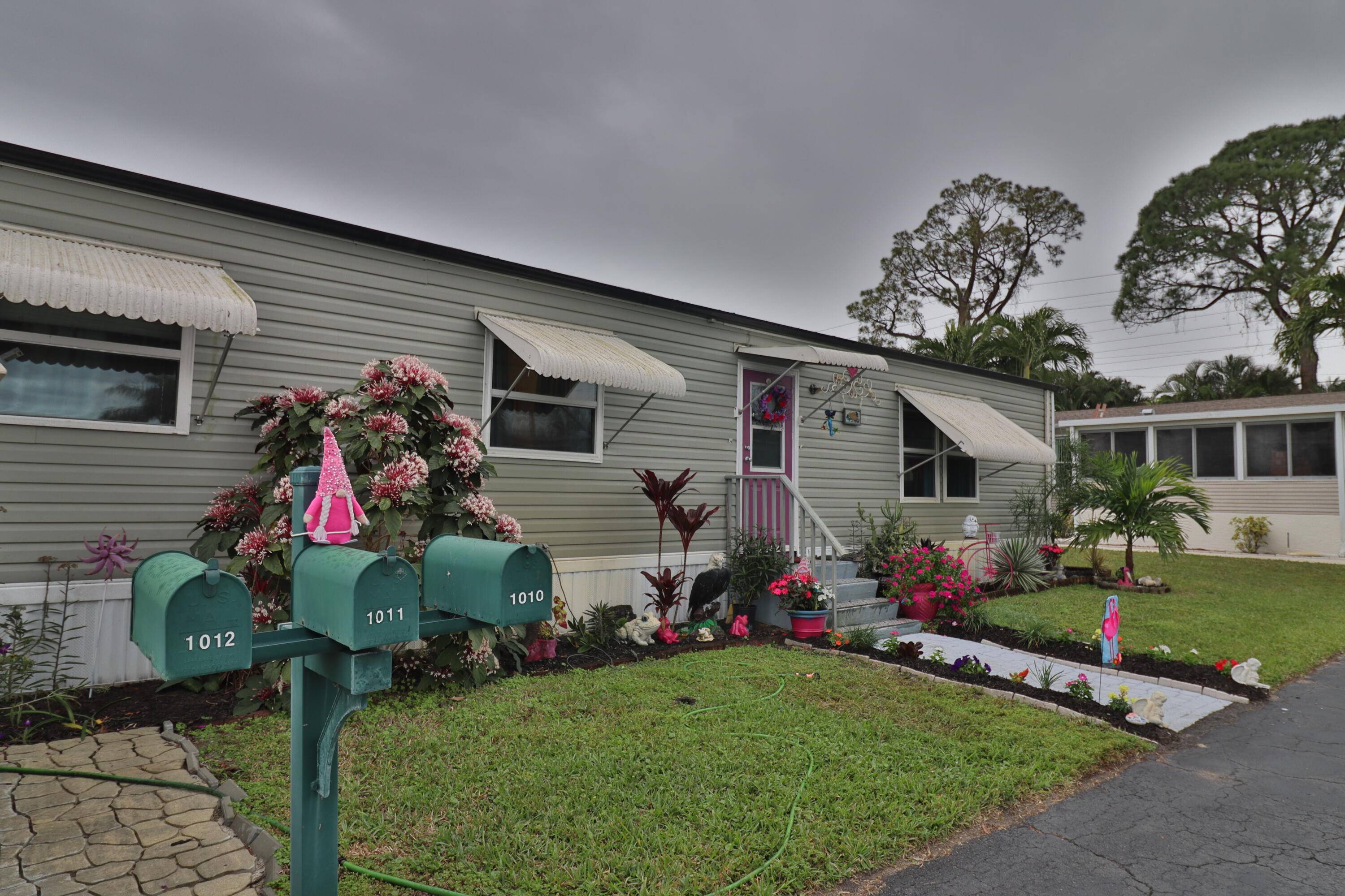 Well appointed home on a very large private backyard, with a beautiful enclosed 200 sq ft Florida Room with Screens.