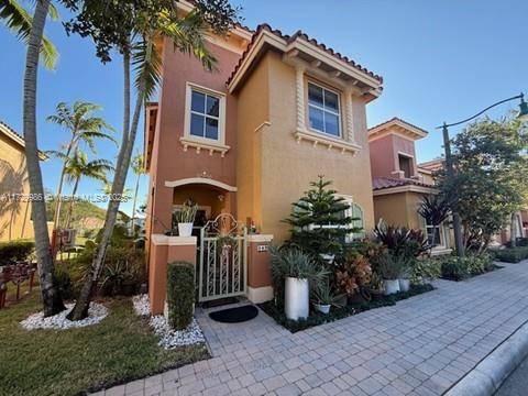 Rare opportunity in the heart of Pembroke Cay !