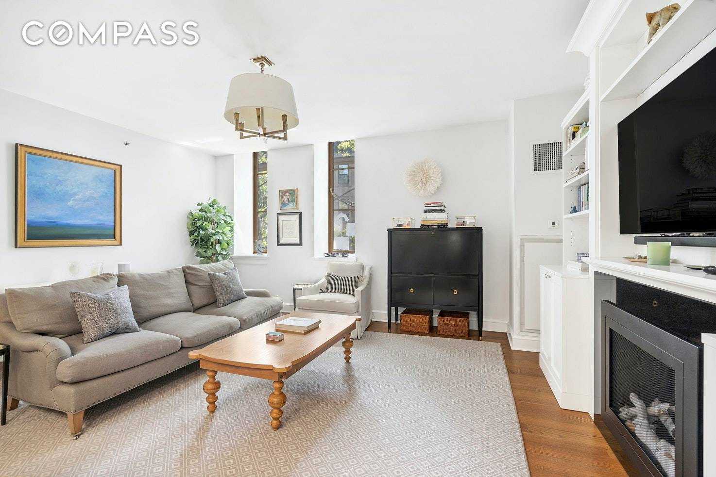 Luxurious and spacious 2 bedroom with home office at The Landmark at Strong Place in the heart of Cobble Hill.