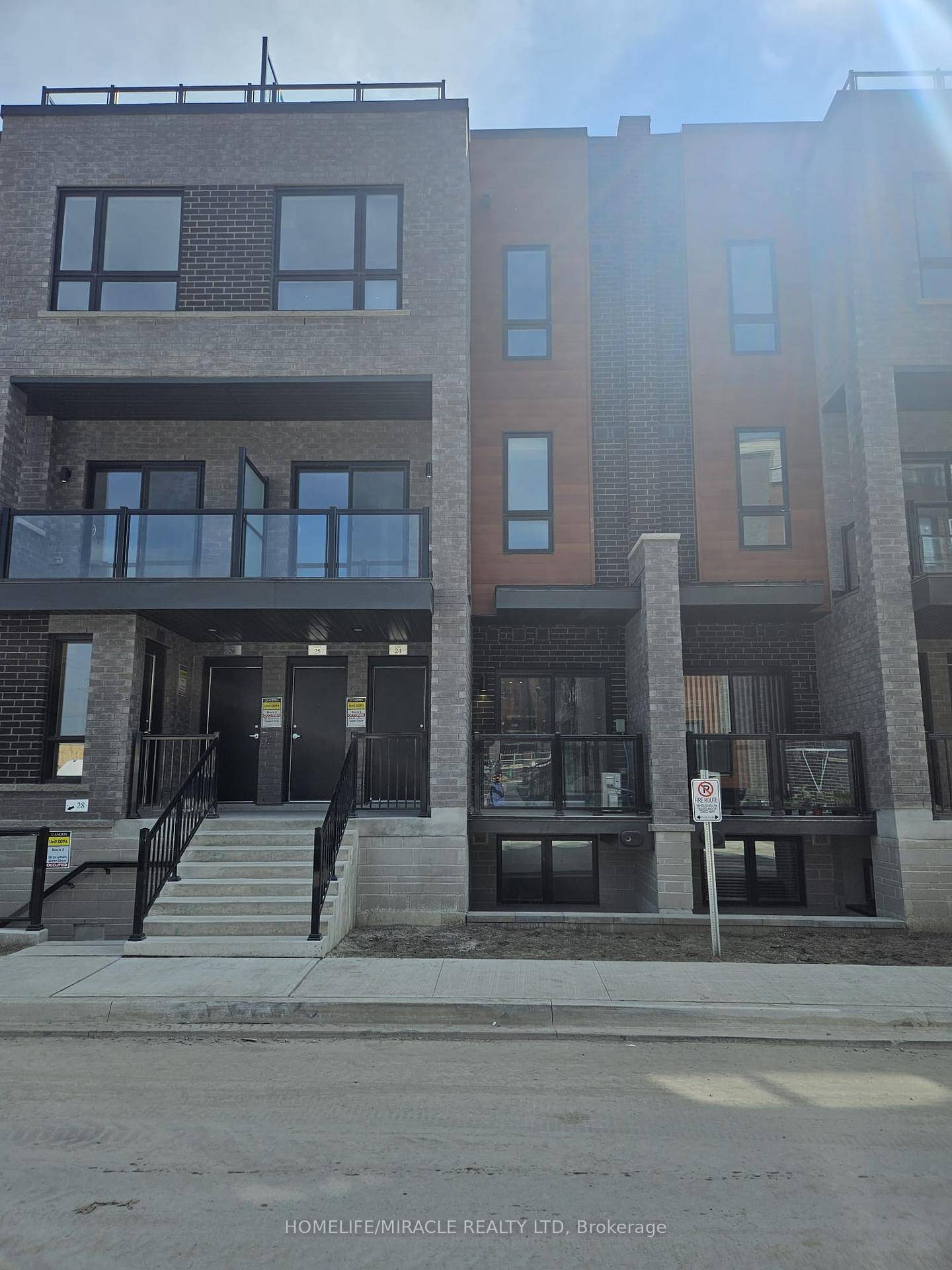 Brand new, less than a year old, 2 Bedroom, 1.