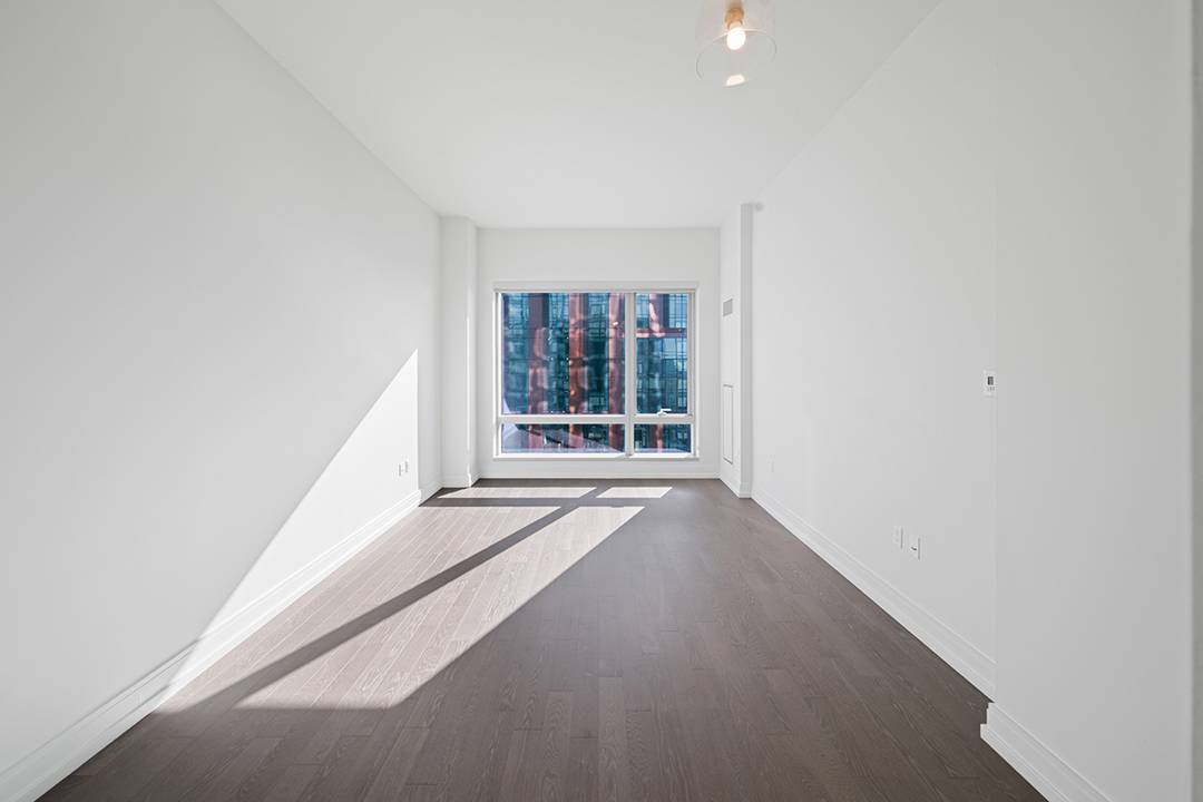 With sweeping views of the city from sunrise to sunset 555TEN towers over the new West Side.