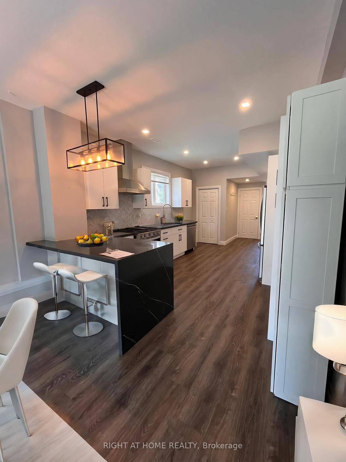 ALL INCLUSIVE. Charming 1 bedroom, ground level basement unit available for lease in the desirable 5th Line of Angus.