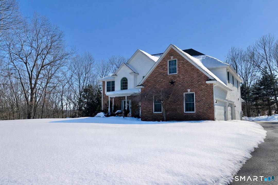 Welcome to Woodbury, a quintessential New England town.