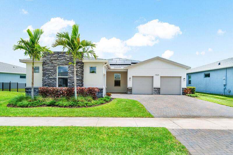 Welcome to your Waterfront Dream Home with premier lake views in Manderlie of Tradition !