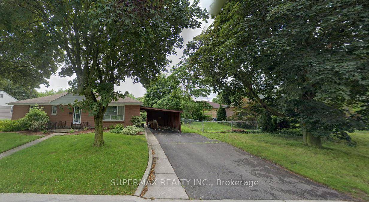 Great opportunity to own this well built, 3 3 bedroom, 2 bath, brick bungalow with 80 ft frontage, in the heart of the city in quite Carling neighbourhood, backing onto ...