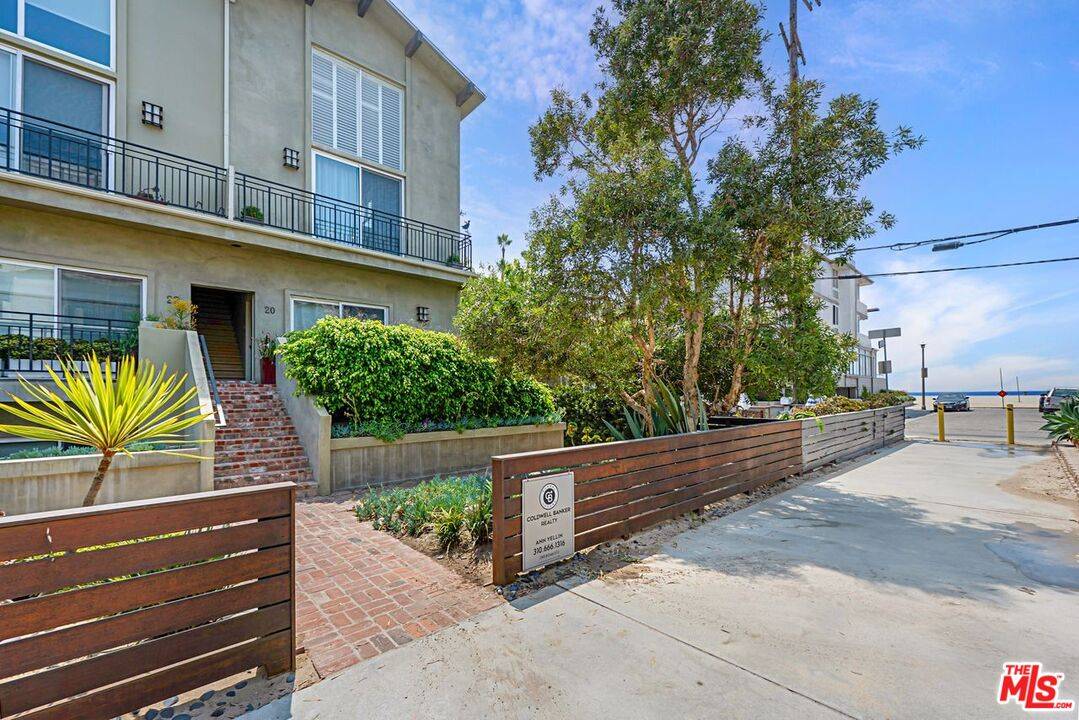 20 1/2 NORTHSTAR ST 2BR Marina Del Rey La