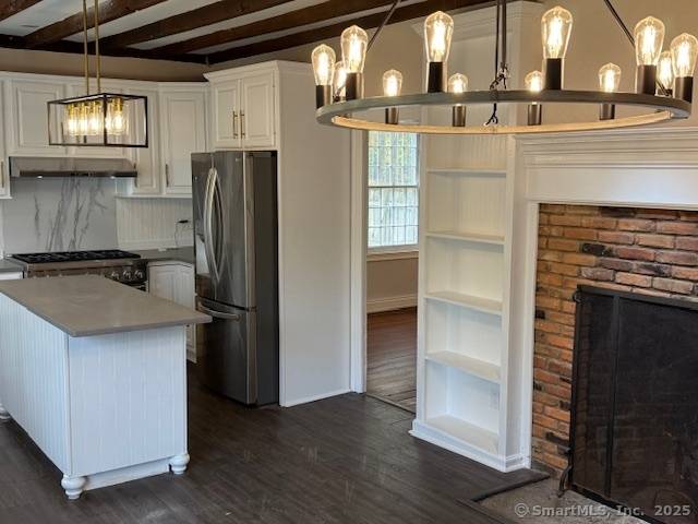 A 3D Tour is available for complete viewing.