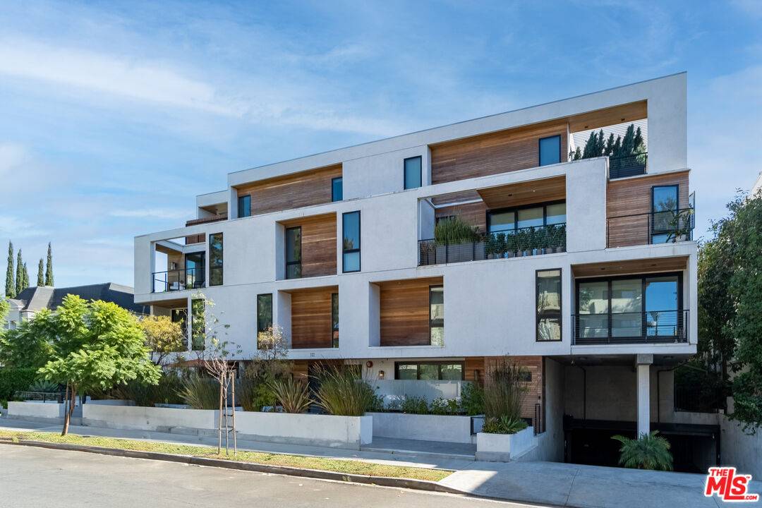 132 N Swall Dr 2BR Beverly Grove La