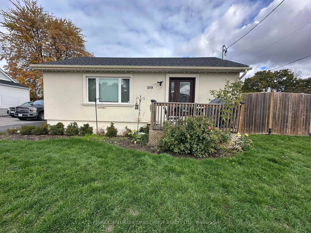 Welcome to this beautifully renovated legal duplex, thoughtfully updated from top to bottom in 2018 and perfectly situated in one of Uptown Oshawa's most desirable neighbourhoods.