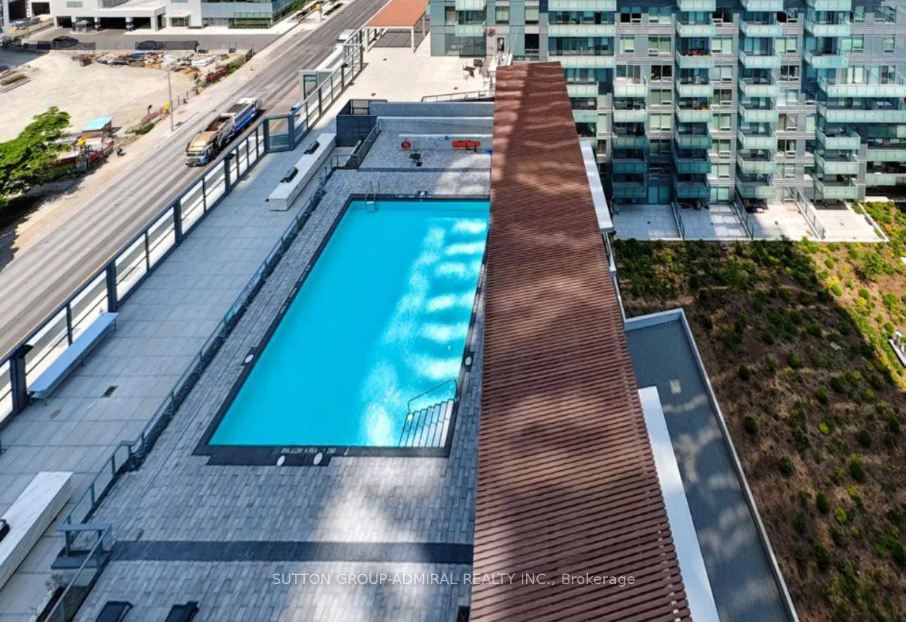GREAT LOCATION ! Welcome to M2M Condo South Tower In The Heart Of North York Yonge Finch !