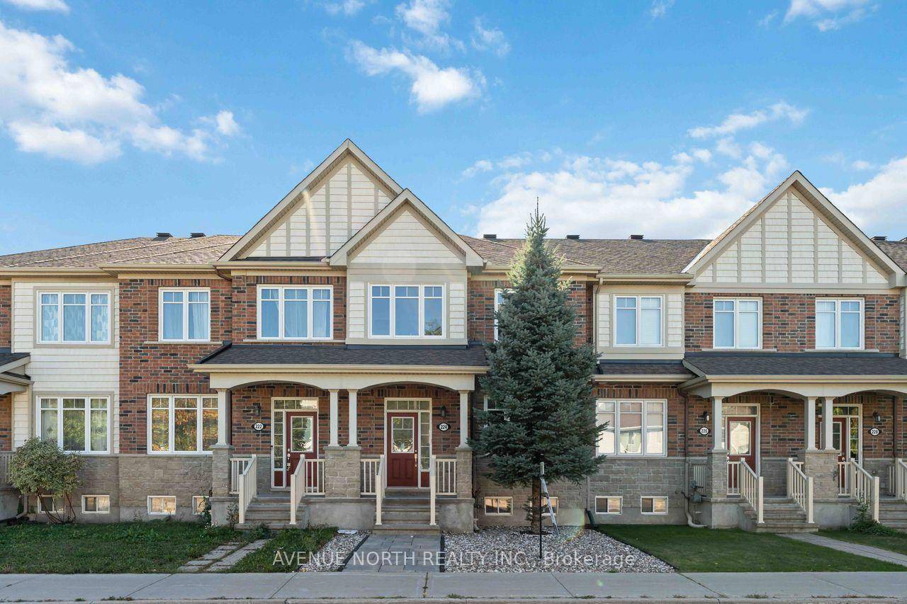 Welcome to this beautiful 3 bed, 3 bath Townhome with a DOUBLE CAR detached garage in Longfields !