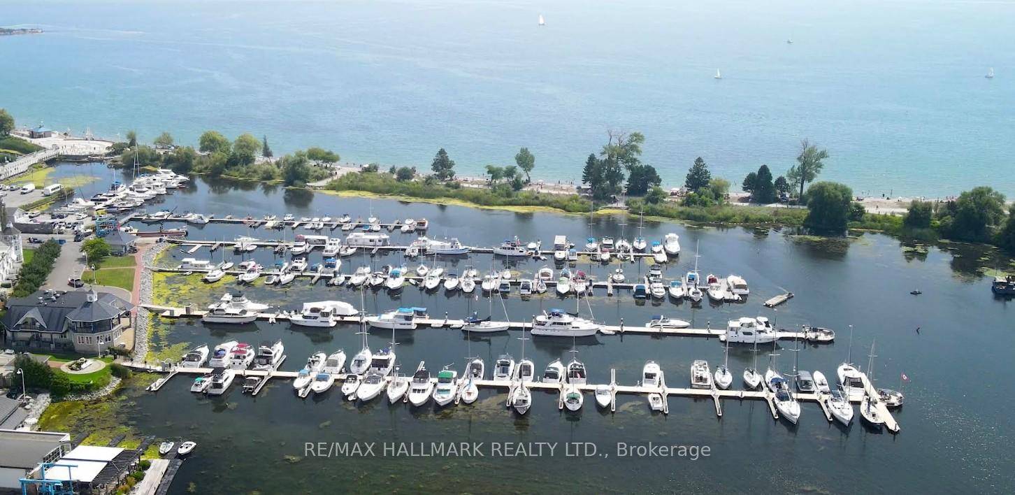 This is a Dock O Minium in Pickerings waterfront community.