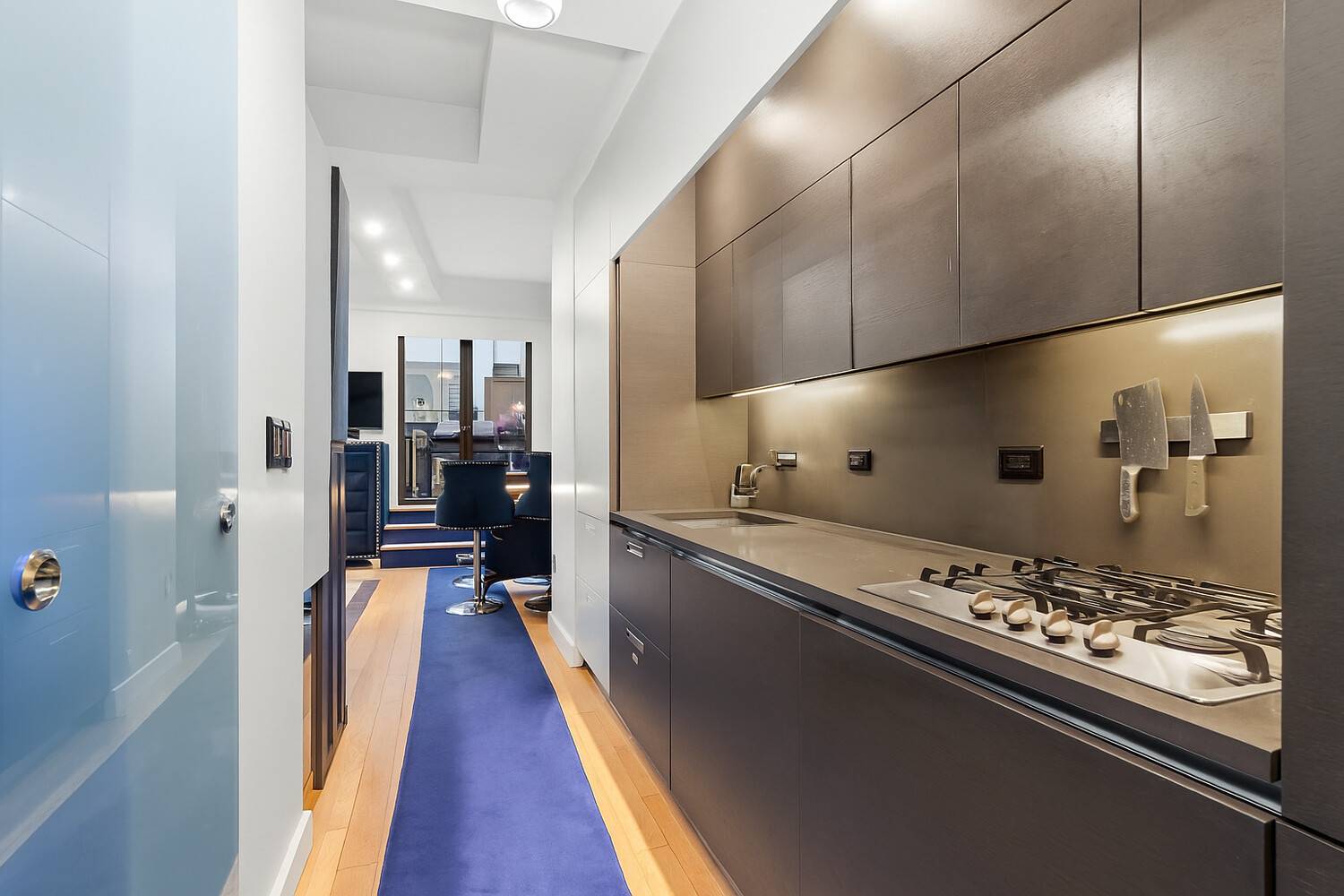 Magnificently Renovated in The Financial District Step into an Amazing and Luxurious Lifestyle at 20 Pine Street !