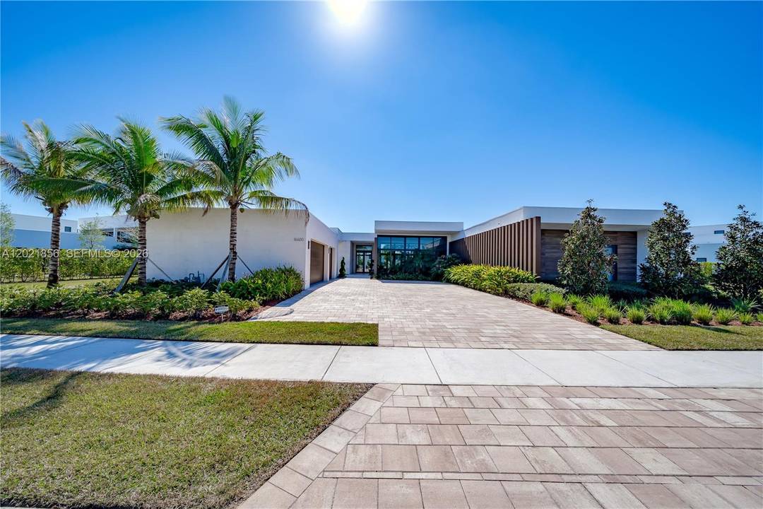 Rare Oppenheim O2 Estate on one of Botaniko Weston s most coveted lakefront lots.