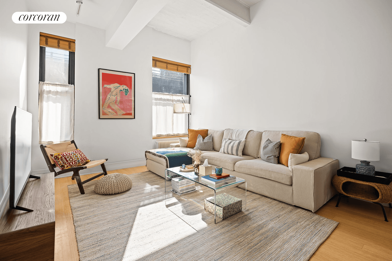 Experience the best of Dumbo living in this exquisite loft at 70 Washington Street !