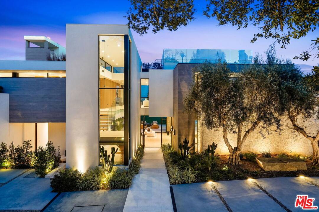 1830 Mango Way 6BR Brentwood La