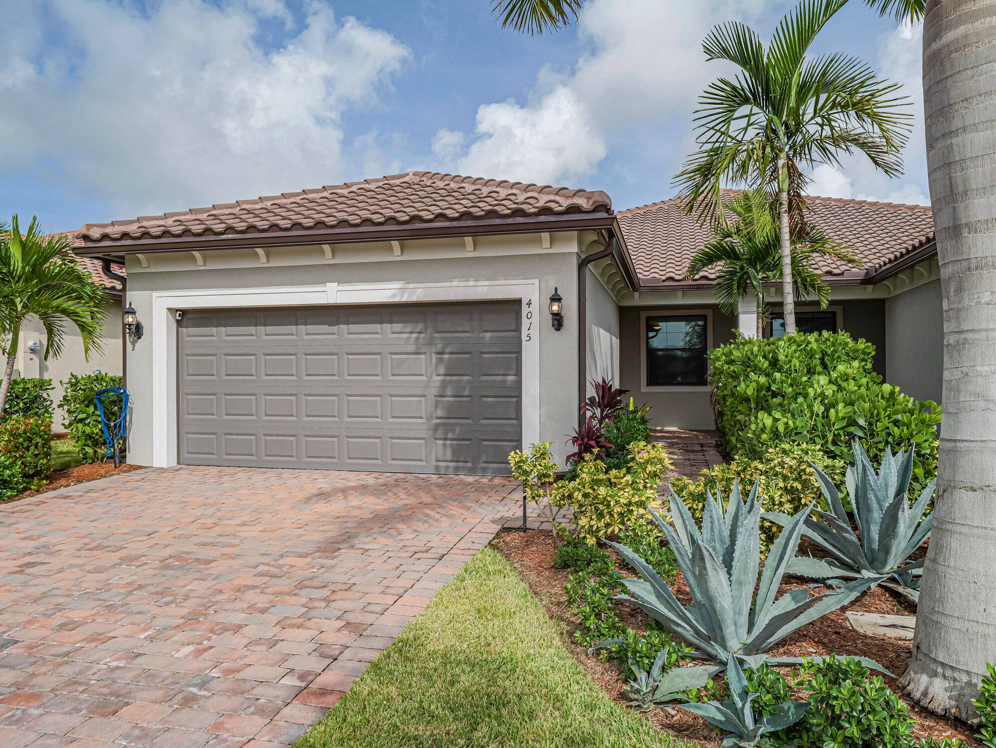 Preserve at Waterway Village, Ellenwood Villa, 2 Bedroom 2 Bath Plus Office Den, New Furniture included, Impact windows, Foyer entrance, Open Concept Layout, Volume ceilings, Tile thru out, Kitchen w ...