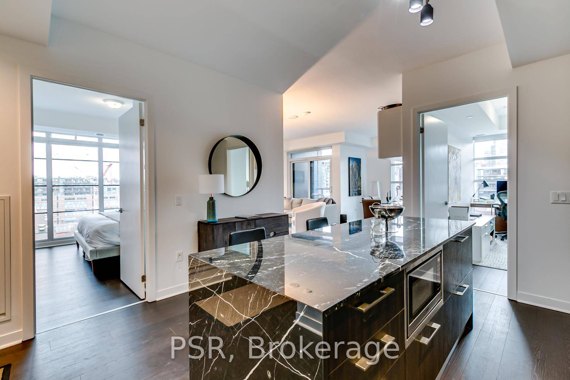 Experience over 1, 000 sq.