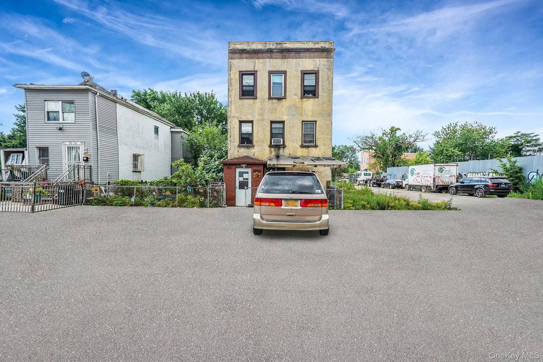 Investor Opportunity Legal 2 Family with Additional First Floor Unit Public Record Indicates 3 Family 40x100 Lot R4 Zoning Built 1899 Excellent investment opportunity in a prime location.